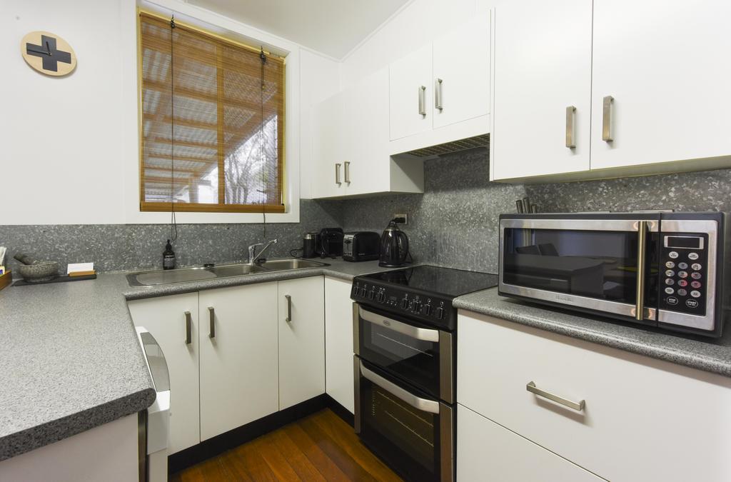 The Grey House Villa Grafton Ruang foto