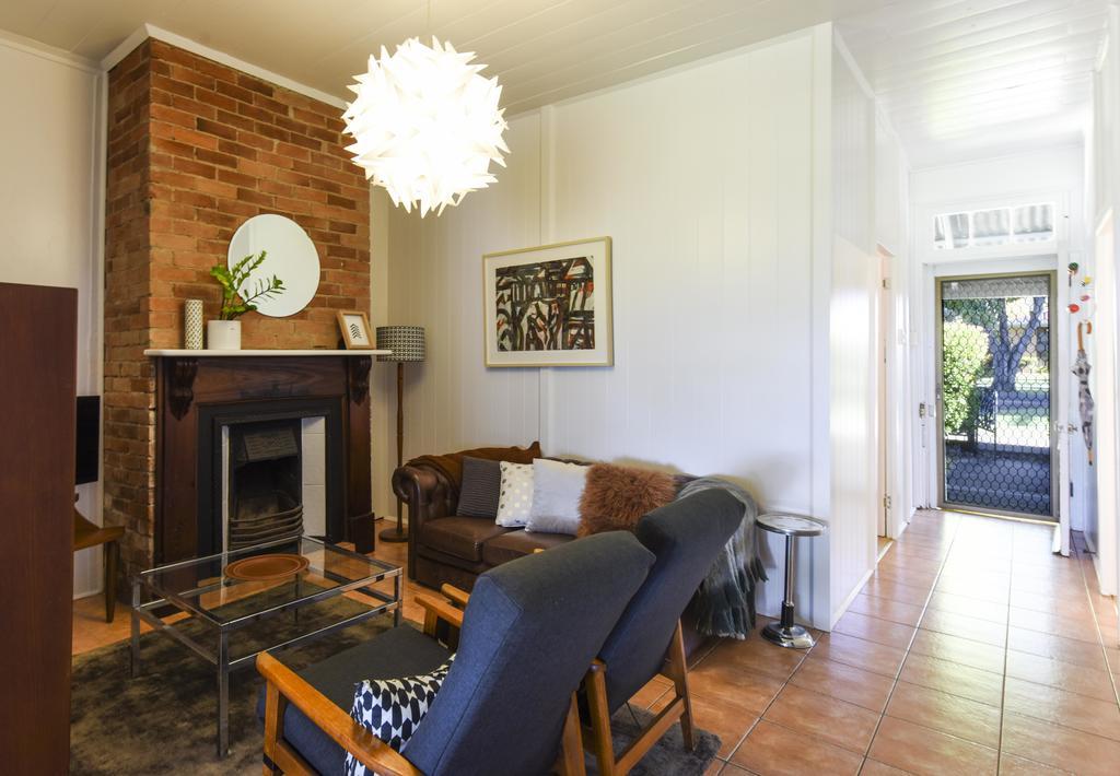 The Grey House Villa Grafton Ruang foto